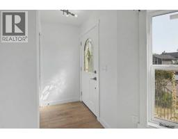 58 Taraglen Road NE - photo 8