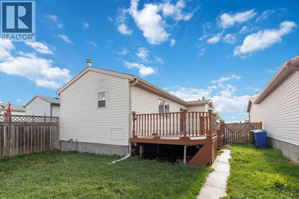 201 Black Bear Crescent - 1