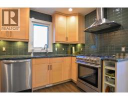 361 Capri Avenue NW - photo 12