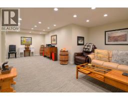 361 Capri Avenue NW - photo 33