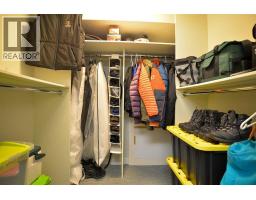 361 Capri Avenue NW - photo 36