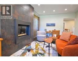 361 Capri Avenue NW - photo 8
