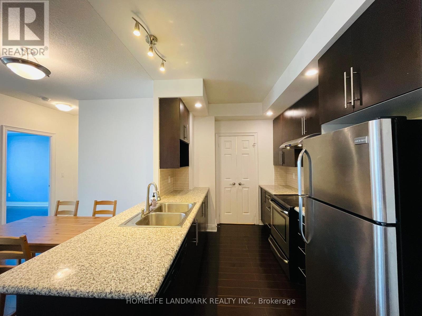 23 Cox Boulevard — photo 7