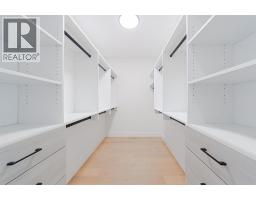 5pc Bathroom - 2302 Osborne Crescent Sw, Calgary, AB T2T0Y5 Photo 16