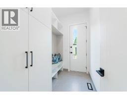 Laundry room - 2302 Osborne Crescent Sw, Calgary, AB T2T0Y5 Photo 12