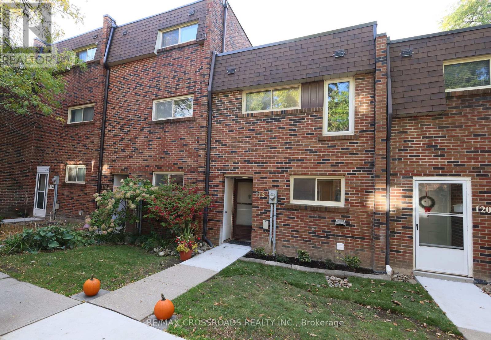 118 WALES AVENUE - 2