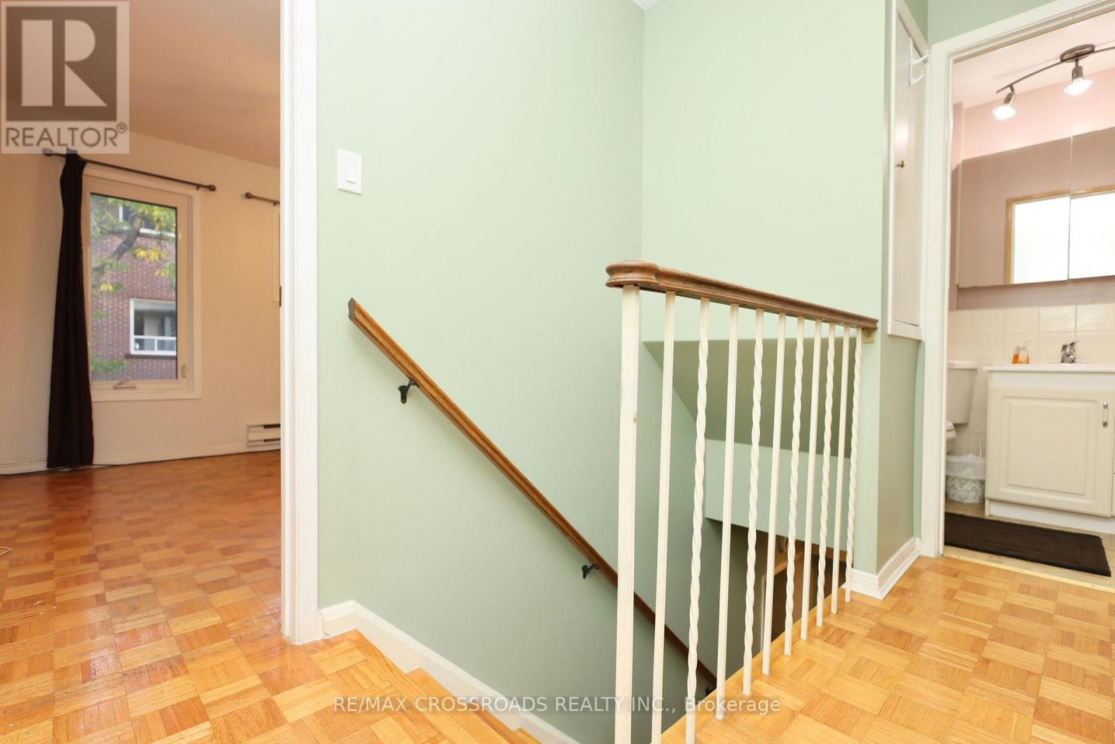 118 WALES AVENUE - 17