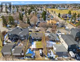 3218 29 Street SW - photo 4