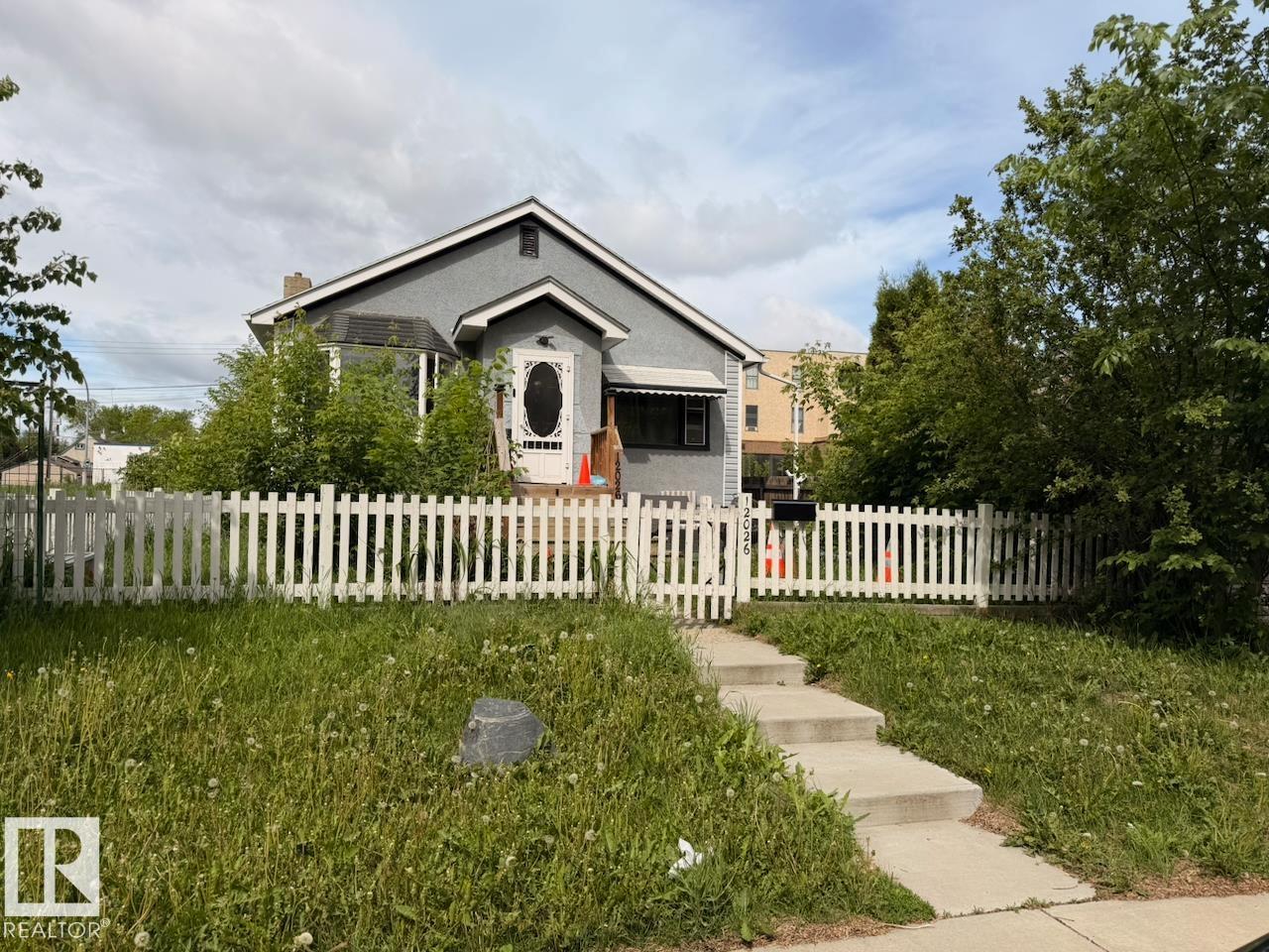 Photo of 12026 77 ST NW, Edmonton