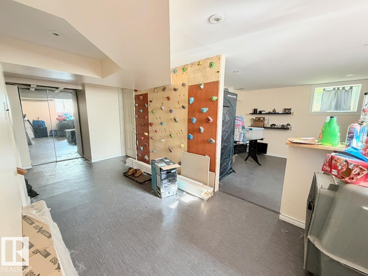 12026 77 ST NW - 13