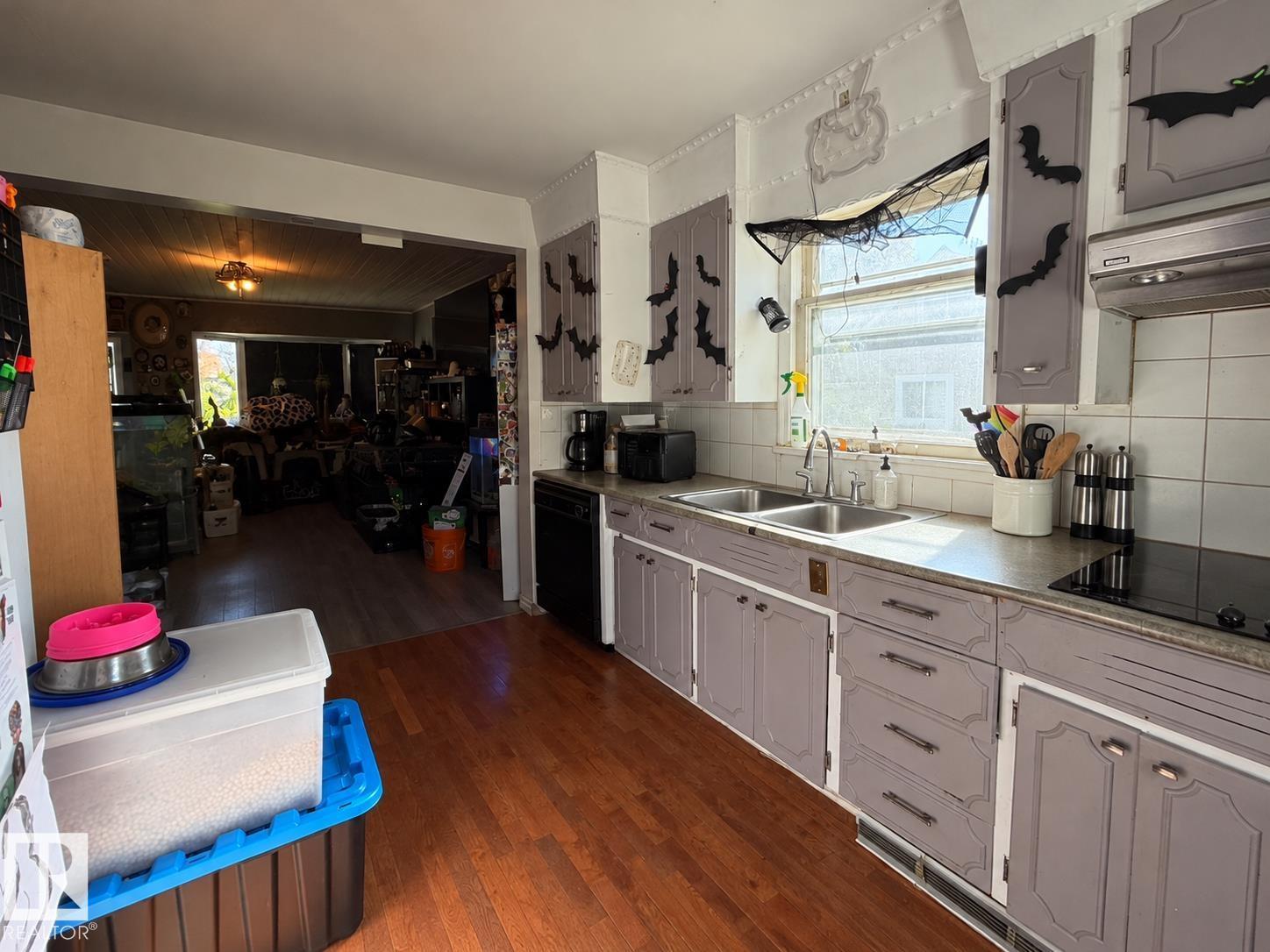 12026 77 ST NW - 6