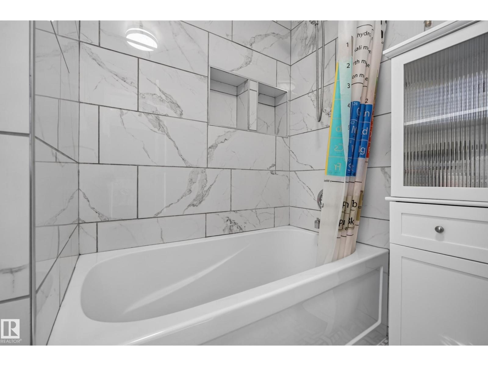 11410 102 AV NW - 32