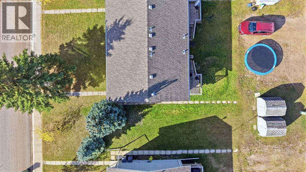 Listing photo – 5006 63 Avenue, Ponoka