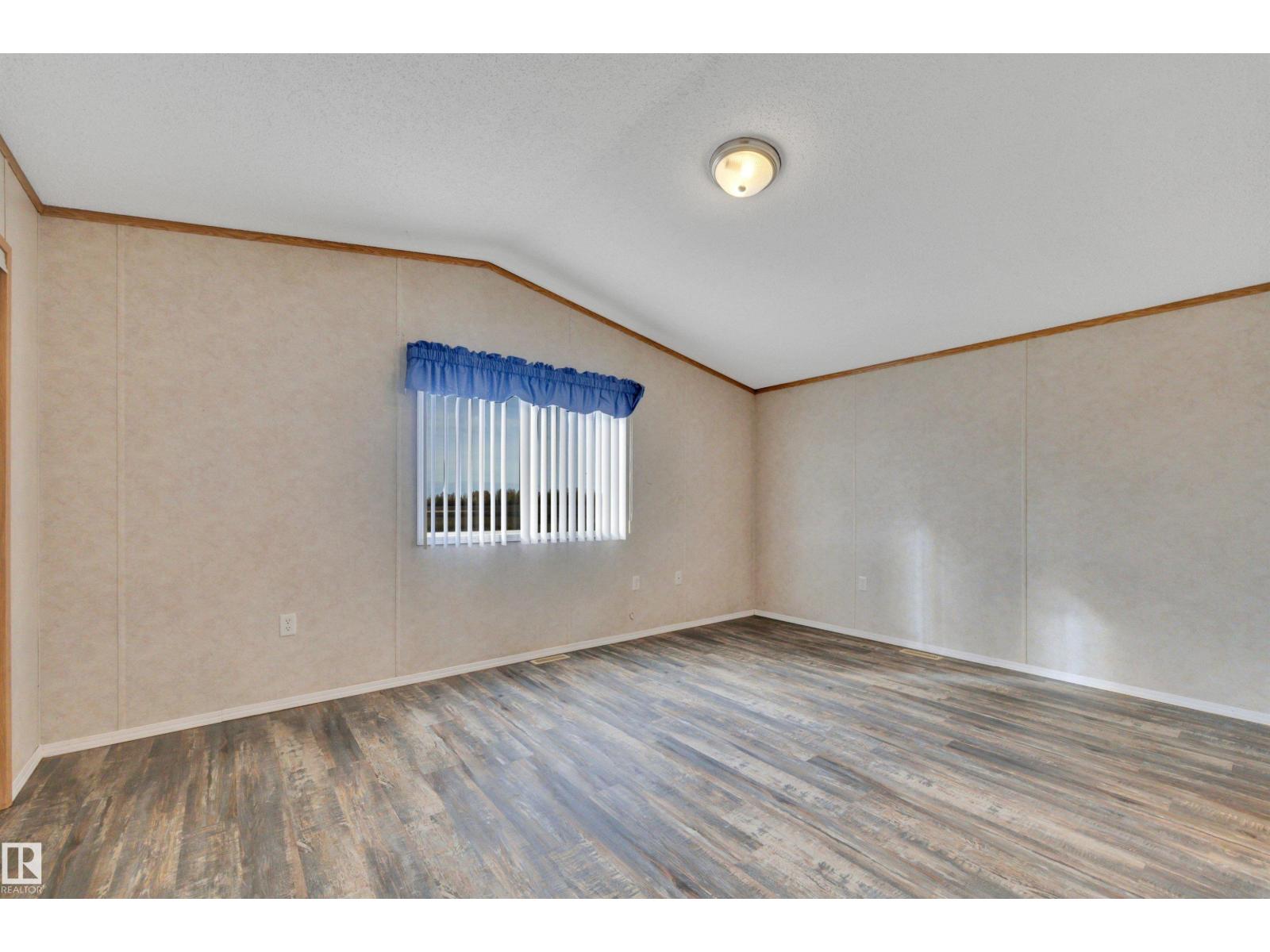 48138 RGE RD 244 - 22
