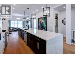 1906 43 Avenue SW - photo 8