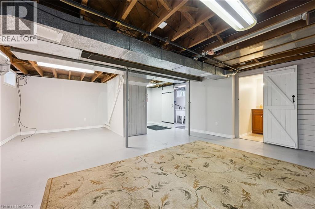 35 Acacia Street — photo 17