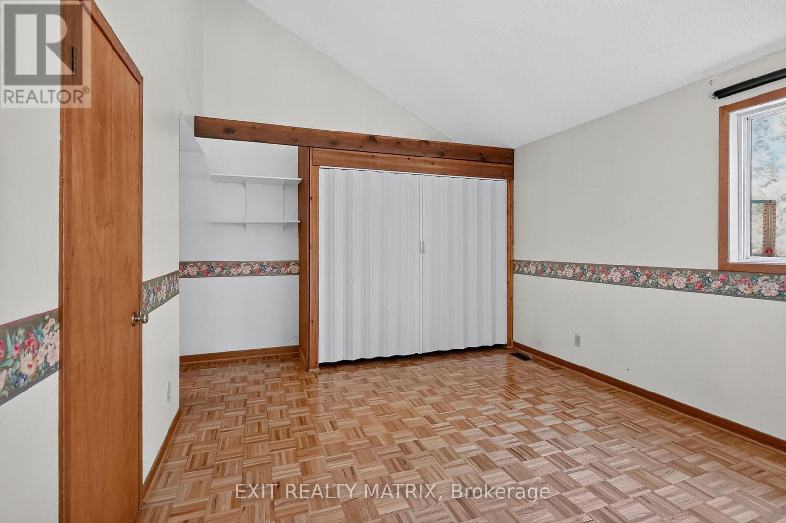 279 FELTON CRESCENT - 16