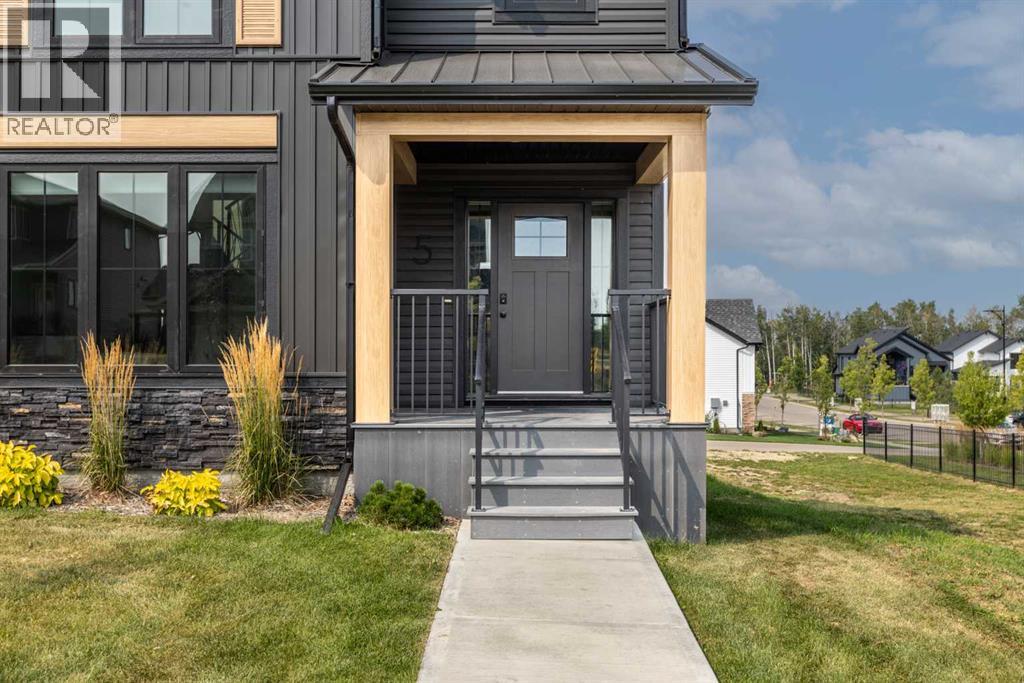 Listing photo – 5 Springfield Boulevard, Sylvan Lake