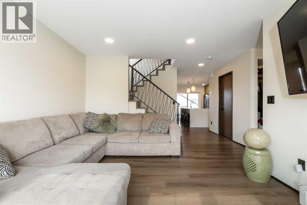 Listing photo – 5 Springfield Boulevard, Sylvan Lake