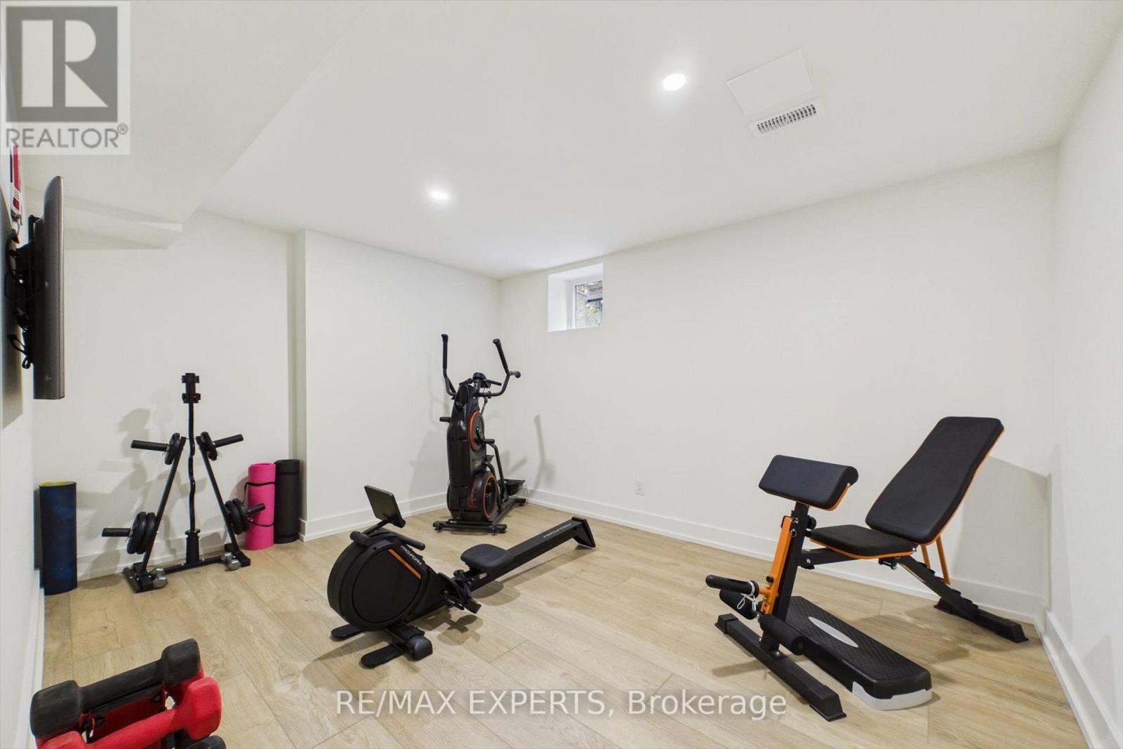 1072 Xavier Street — photo 28