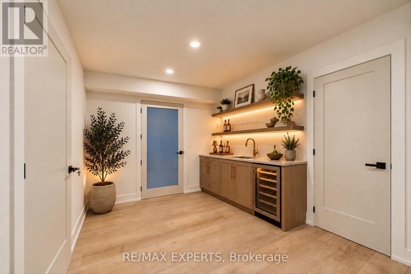1072 Xavier Street — photo 31
