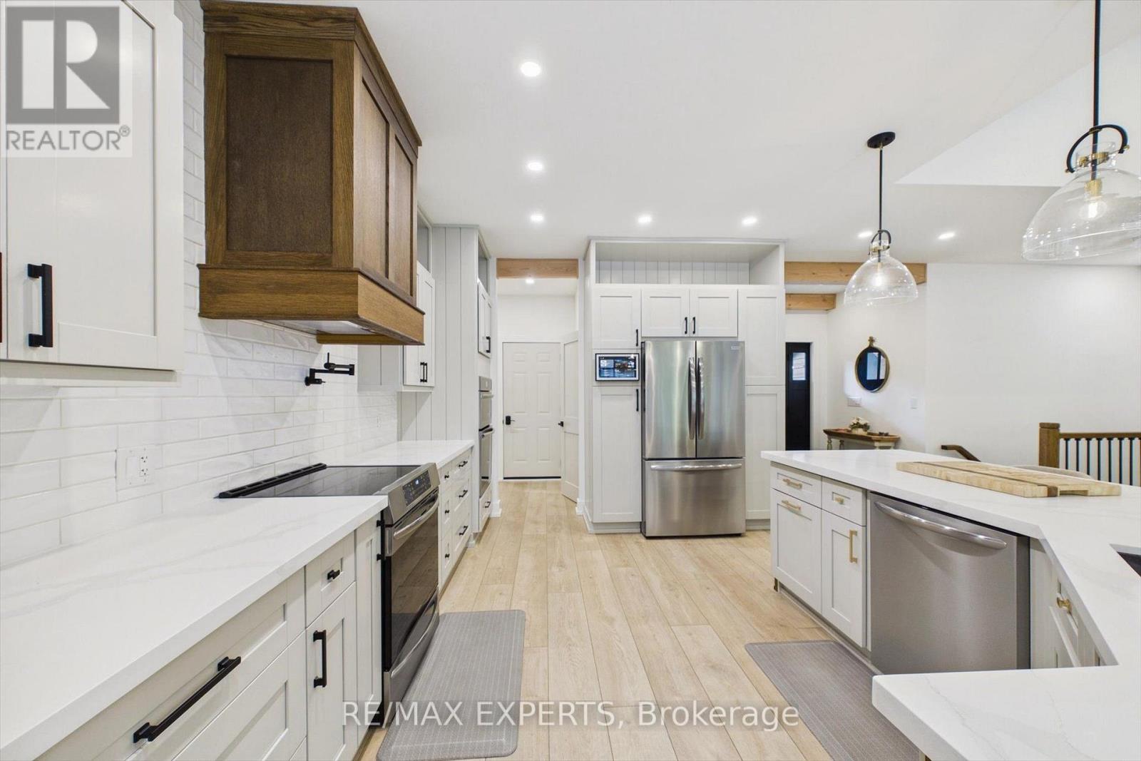 1072 Xavier Street — photo 10