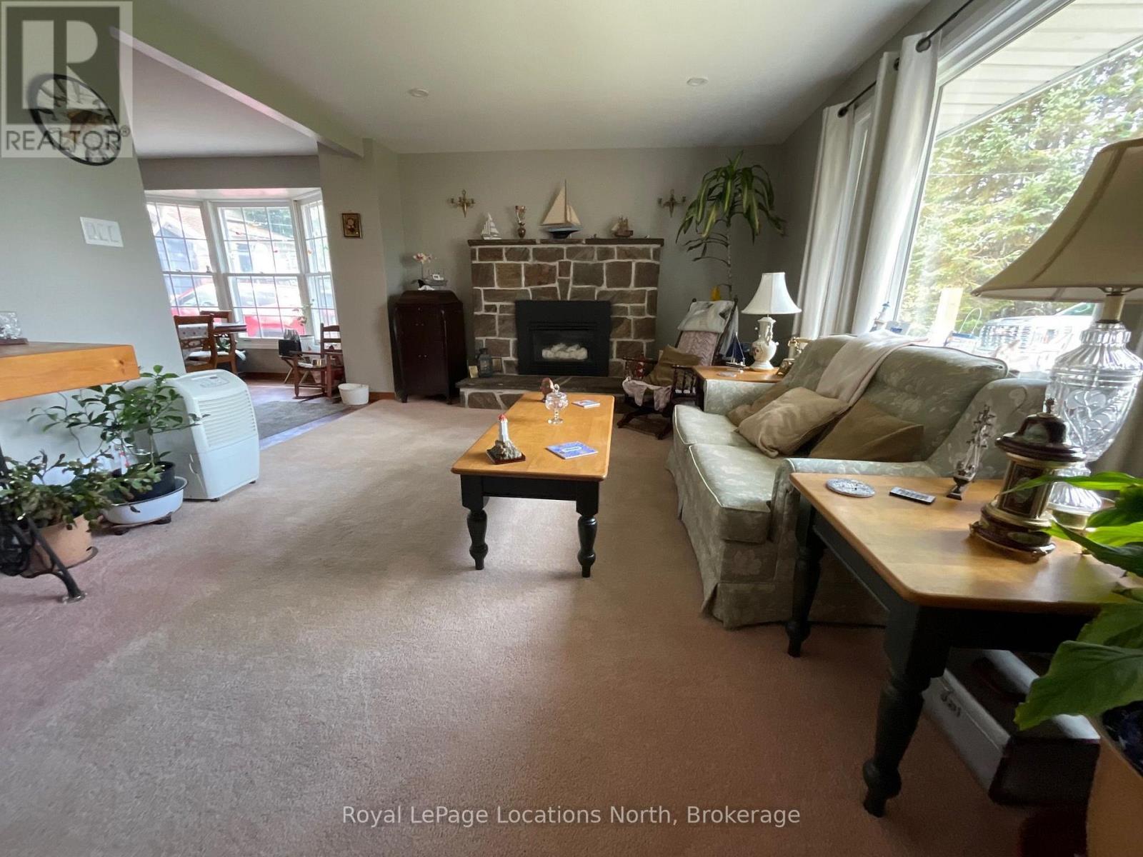 272 YONGE STREET - Image 14