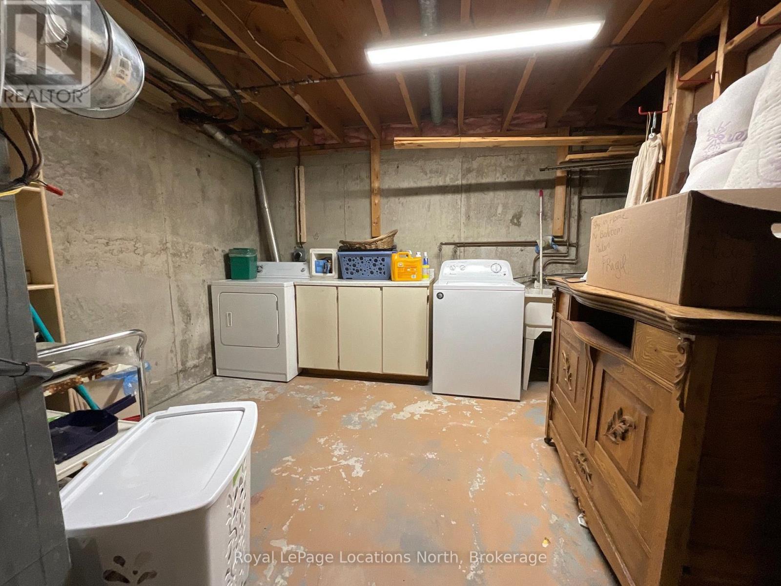 272 YONGE STREET - 37