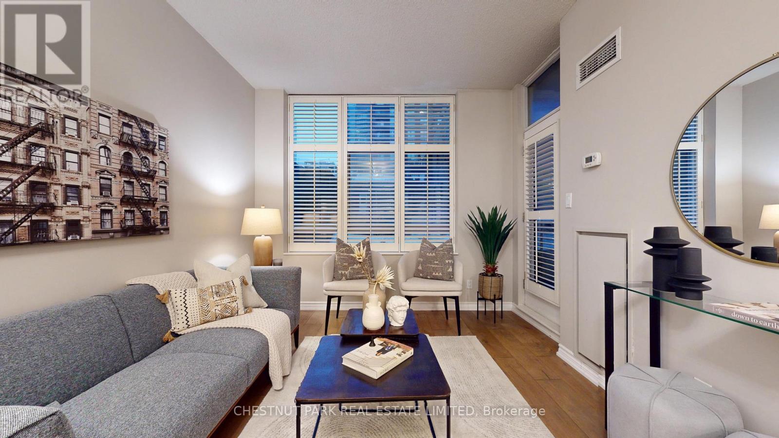 39 Jarvis St Street — photo 8