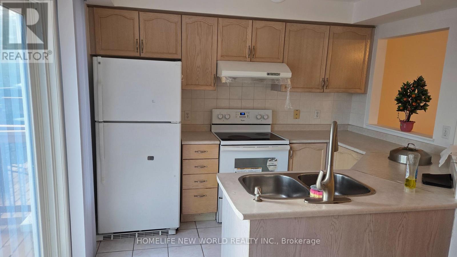 5420 Fallingbrook Drive — photo 7