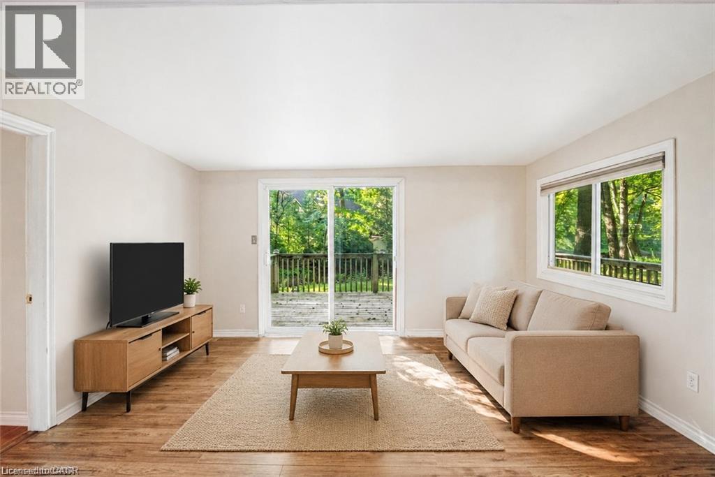 7465 EAST RIVER Road - Image 18