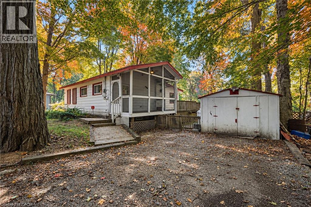 7465 EAST RIVER Road - Image 3