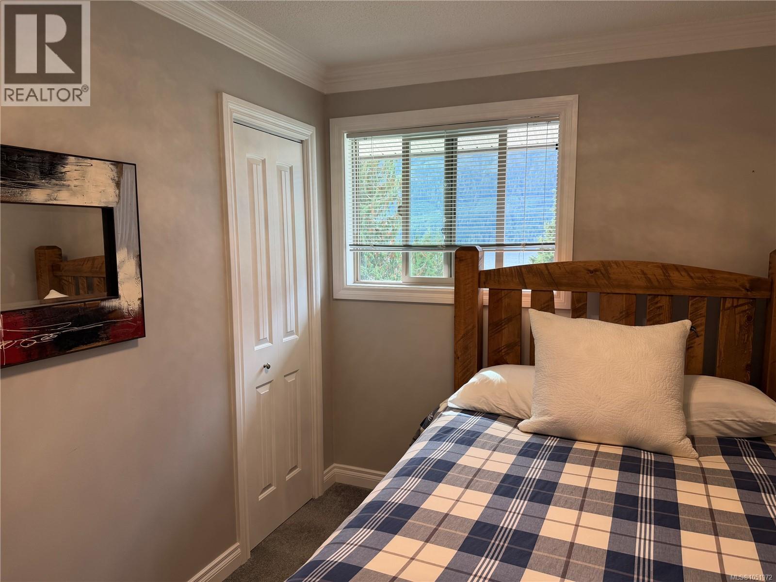 202 Haida Ave - 19