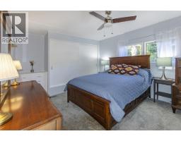 227 Tomahawk Avenue, West Vancouver, BC V7P1C4 Photo 8