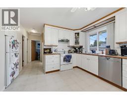 3132 45 Street SW - photo 16