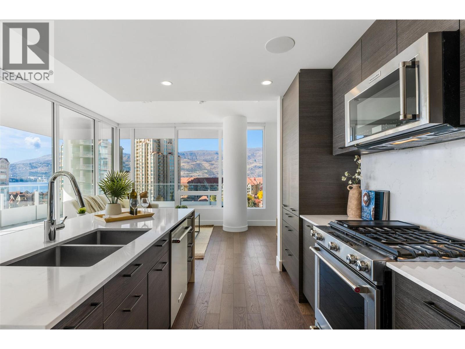 807 1181 Sunset Drive, Kelowna