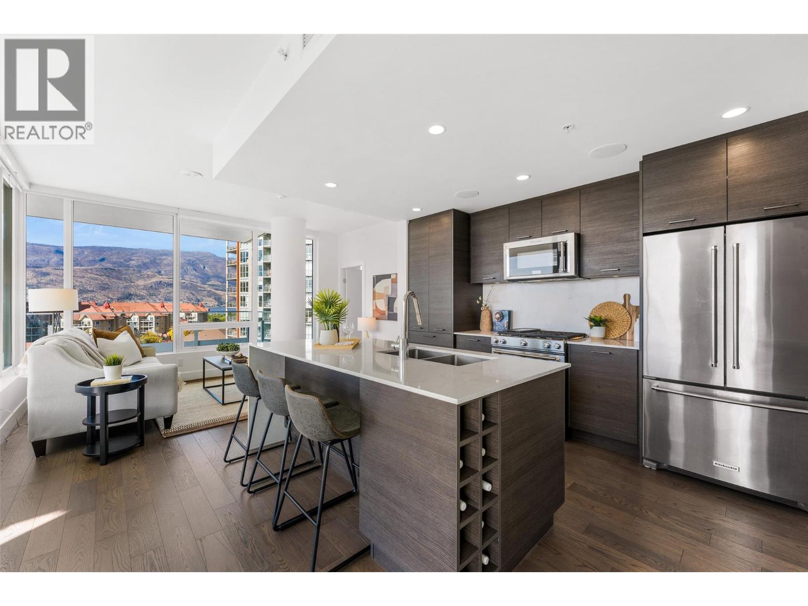 807 1181 Sunset Drive, Kelowna