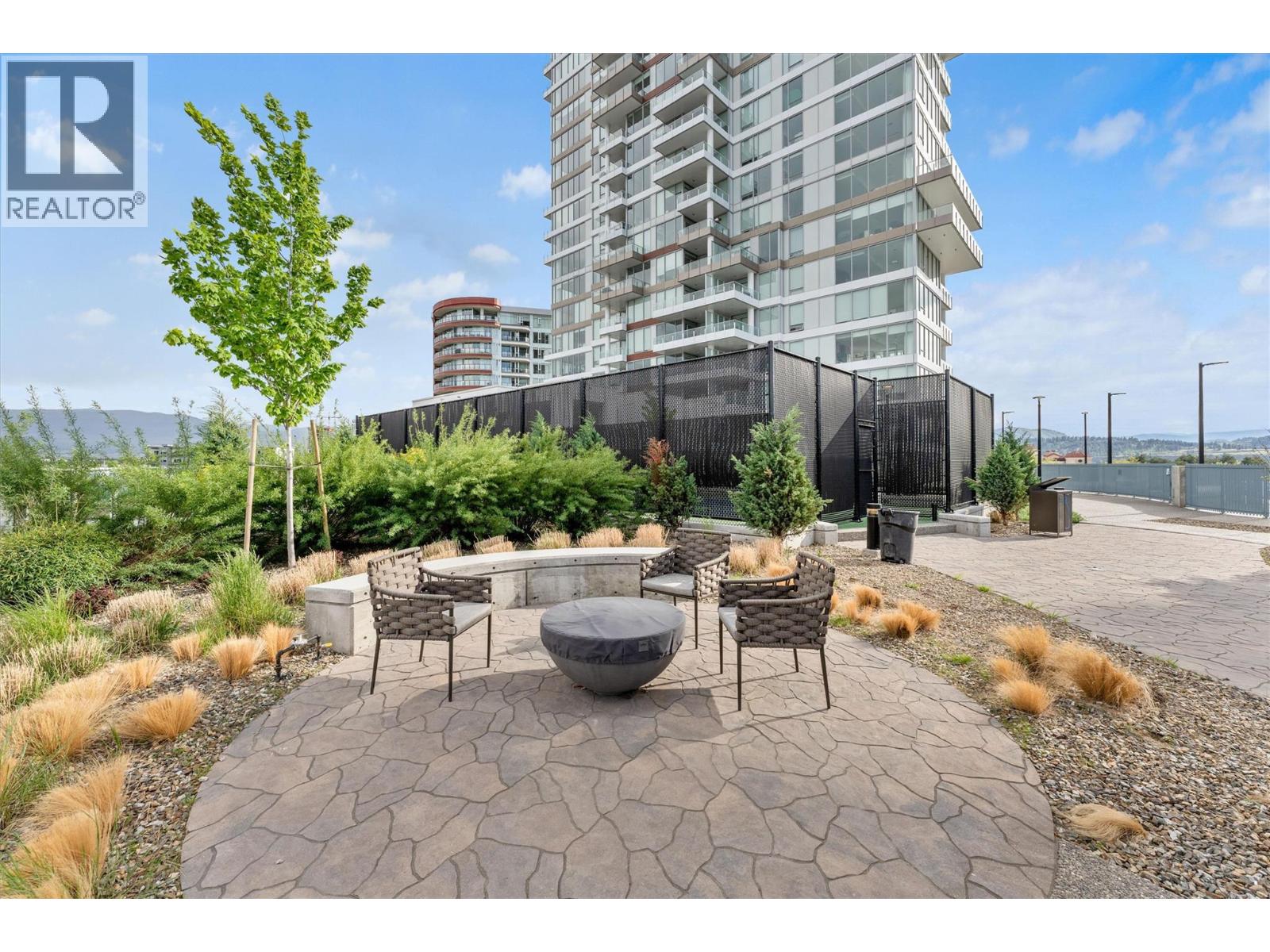 807 1181 Sunset Drive, Kelowna