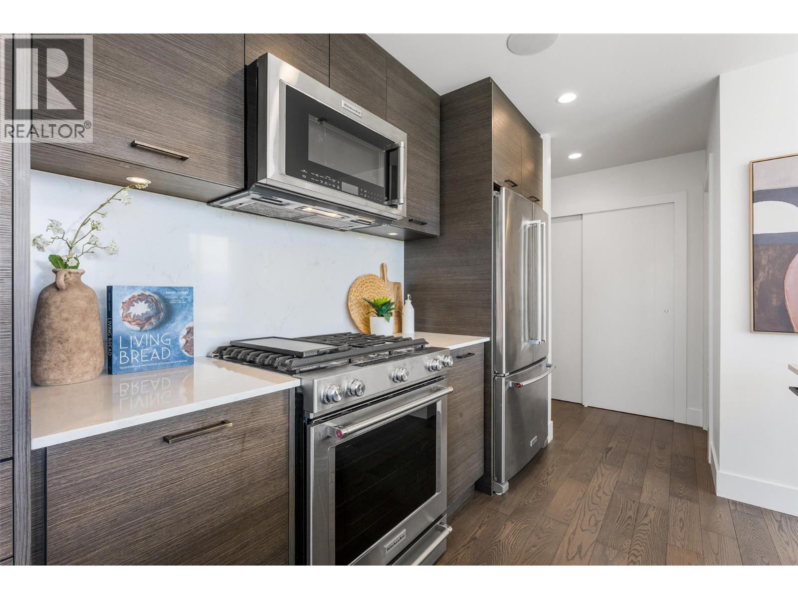 807 1181 Sunset Drive, Kelowna