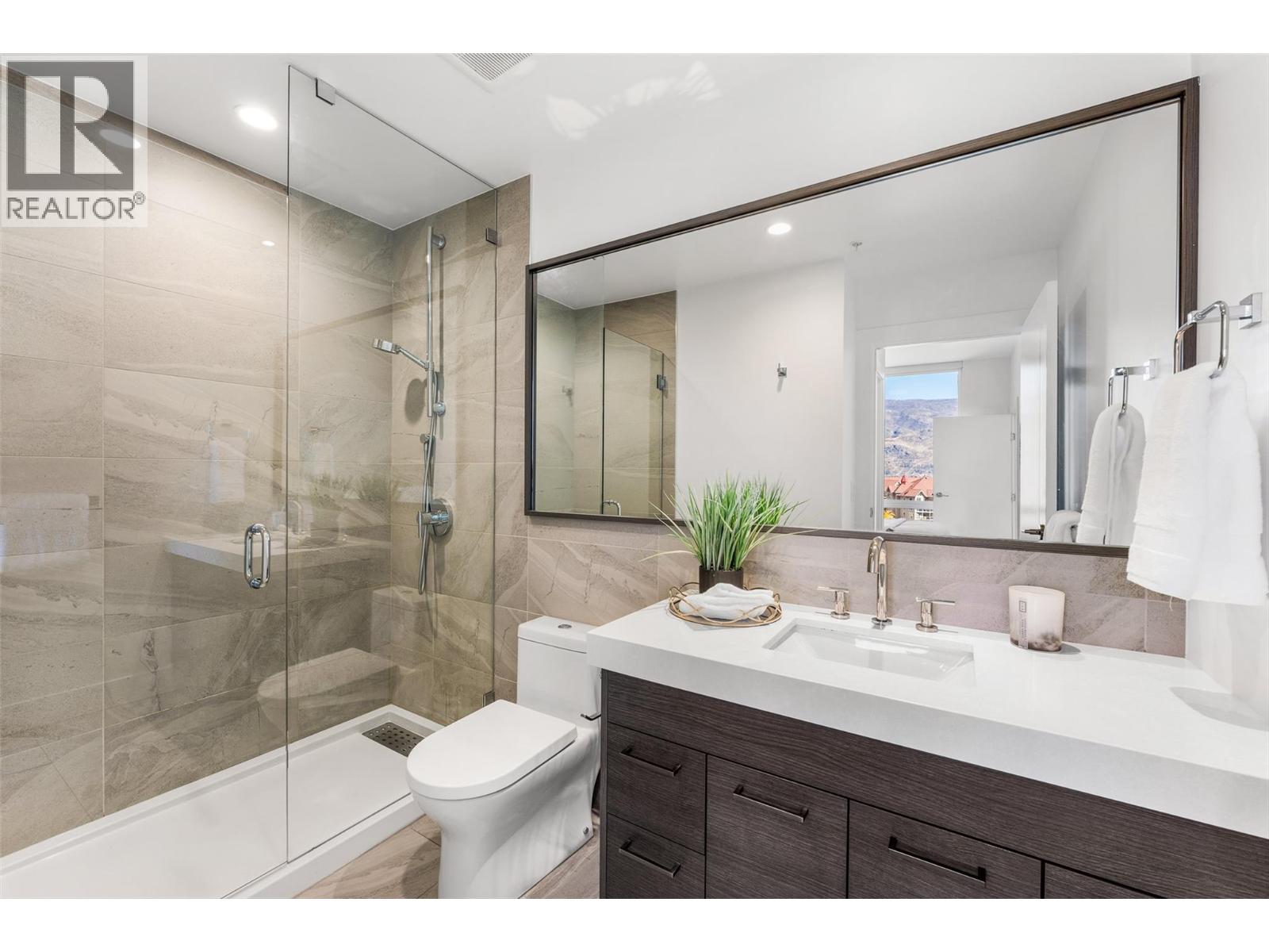 807 1181 Sunset Drive, Kelowna