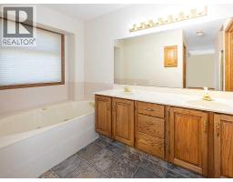 44 Straddock Crescent SW - photo 27