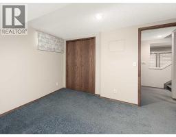 44 Straddock Crescent SW - photo 33