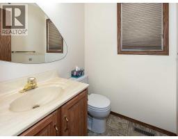 44 Straddock Crescent SW - photo 17
