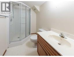 44 Straddock Crescent SW - photo 34