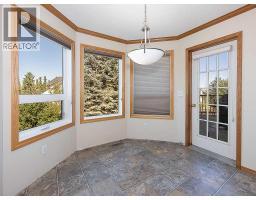 44 Straddock Crescent SW - photo 9