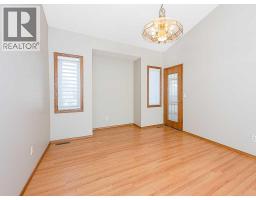 44 Straddock Crescent SW - photo 6
