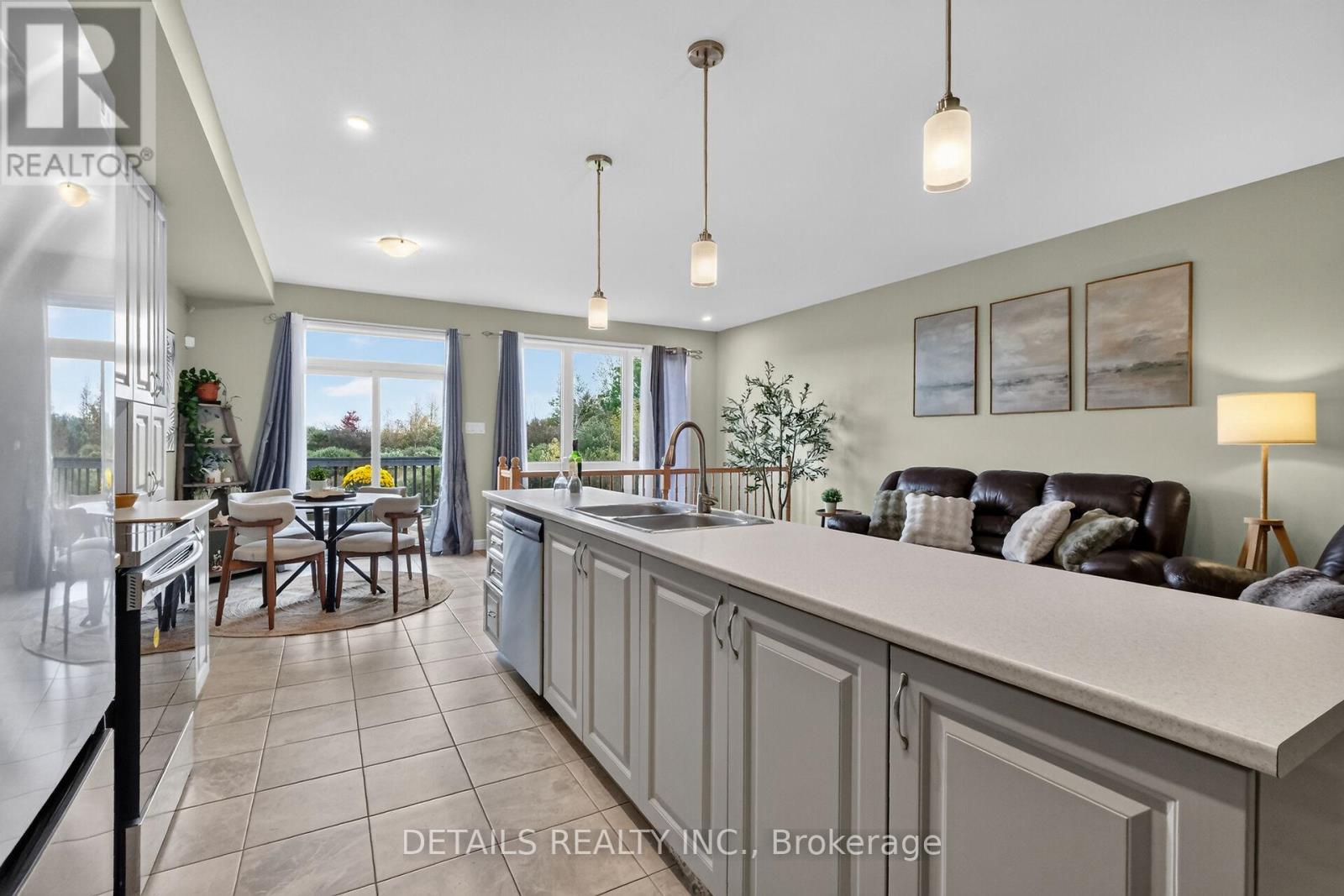 744 DEARBORN PRIVATE - 11