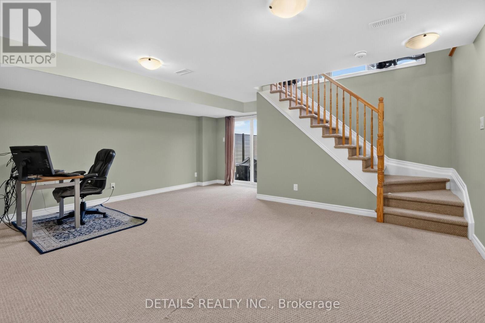 744 DEARBORN PRIVATE - 32