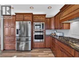Primary Bedroom - 38 West Mitford Crescent, Cochrane, AB T4C1L1 Photo 12