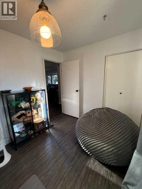 10415 107 Avenue - 12